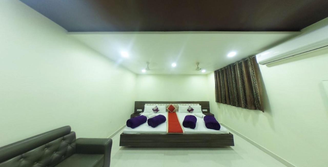 Hotel Kingsway Аджмер Экстерьер фото